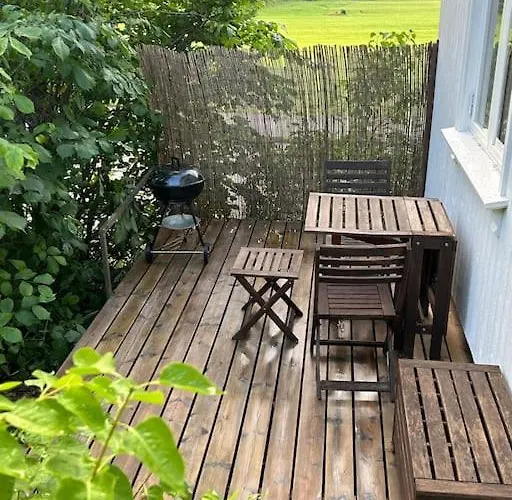 Lite Hus 15 Min Fra Oslo Høvik